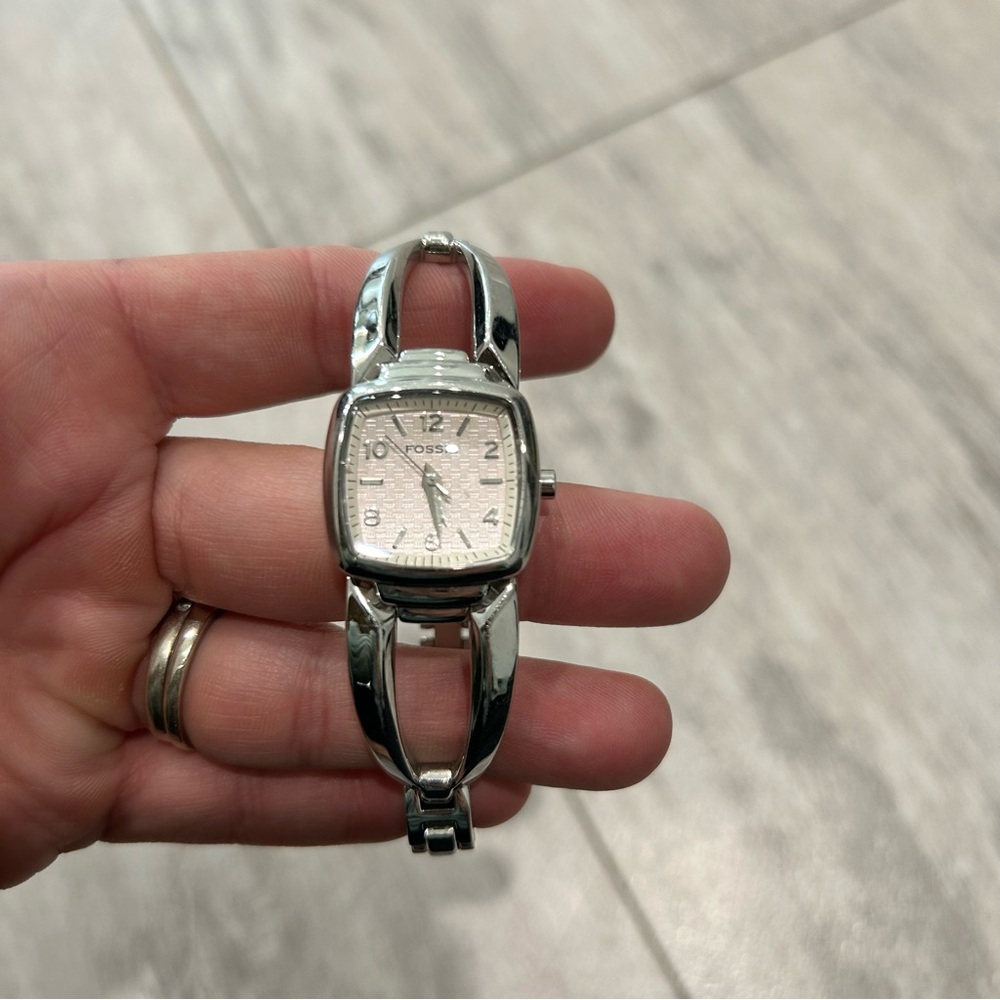 Fossil Silver-Tone Women's Watch